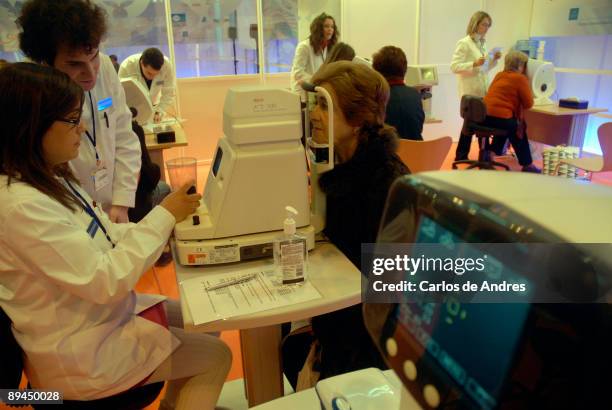 Medicine and health. Expo Health. IFEMA. Madrid. 2008. Ocular review.