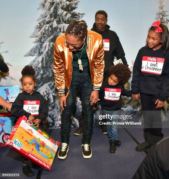 Rapper Future attends His 5th annual freeWishes Foundation Winter Wishland at Bessie Branham Park on December 17, 2017 in Atlanta, Georgia.