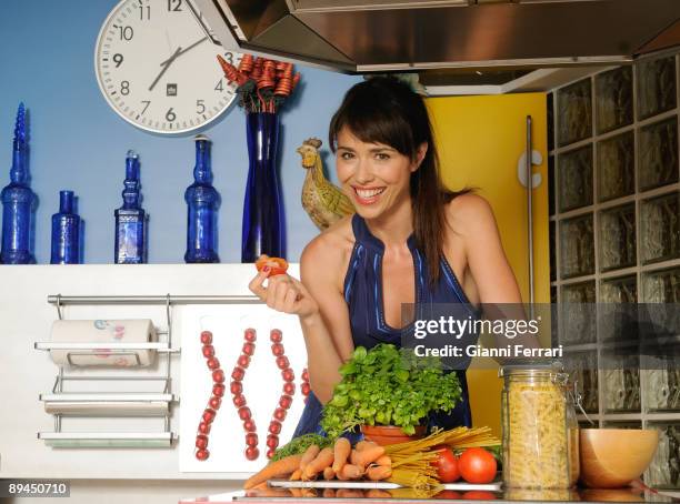 July 15, 2008. Majadahonda, Madrid, Spain. Portrait of the spanish journalist Minerva Piquero in her house.