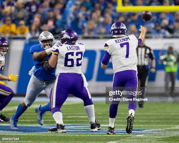 Nick Easton of the Minnesota Vikings blocks for quarterback Case Keenum during an NFL game against the Detroit Lions at Ford Field on November 23,...