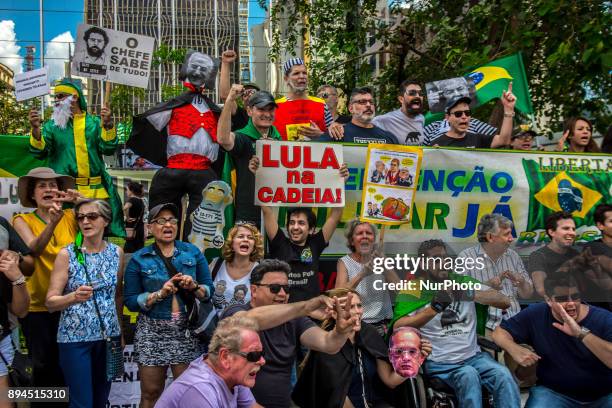 Protesters protested on 17 December 2017 on Avenida Paulista in Sao Paulo, Brazil, asking Lula in the Chain. The Federal Regional Court of the 4th...