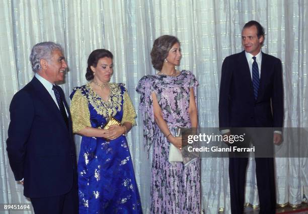 April 1983. Algeria. Official visit of the Kings of Spain, Juan Carlos and Sofia to Algeria. The Kings of Spain with the president Chadli Benjedid.