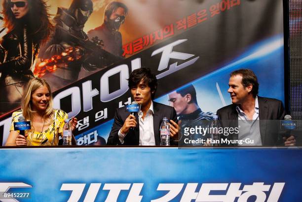 Actor Lee Byung-Hun and actress Sienna Miller and director Stephen Sommers attends the "G. I. Joe: The Rise of Cobra" press conference at the Shilla...