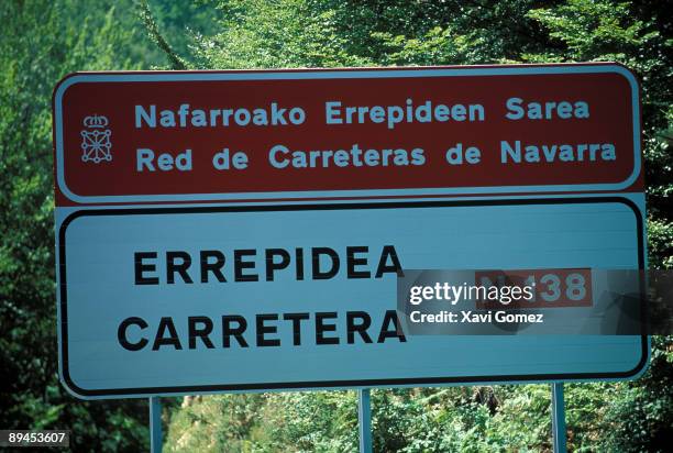 Navarra. Navarra. Sing to writen in two language, navarro and spanish.