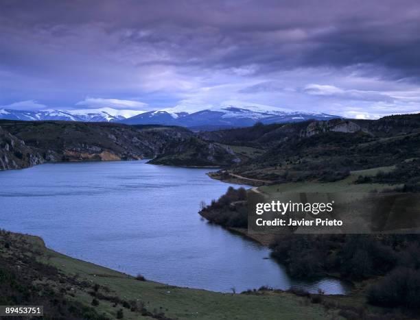 Palencia. Castilla y Leon. Alba´s Reservoir, Montes´s mountain range.