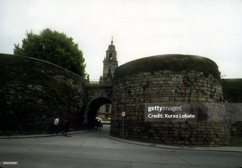 Roman wall of Lugo, declared Patrimony of the Humanity The wall of Lugo has been declared new Patrimony of the Humanity with other four you pierce Spaniards. He pierces architectural of Boi, The wall of Tarragona, The palmeral of Elche and Ibeas Atapuerca