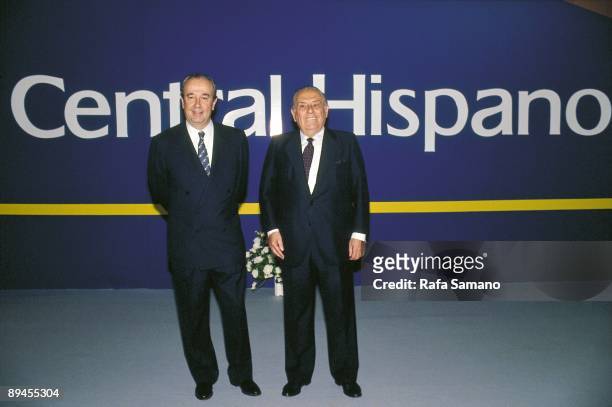 Jose Maria Amusategui and Alfonso Escamez in the Central Hispano Bank assembly