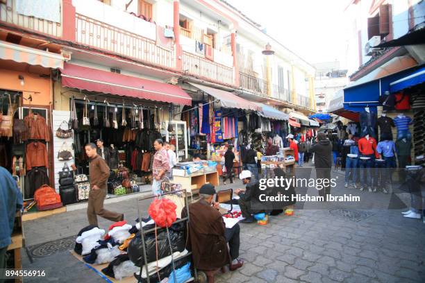 street market in medina, casablanca, morocco - old medina casablanca fotografías e imágenes de stock