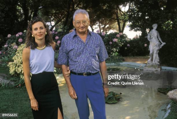 Jose Federico de Carvajal with his wife Elena Boyra On holidays in the Brave Coast