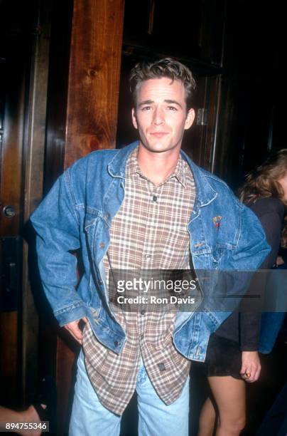American actor Luke Perry poses for a portrait during the "Thunder Roadhouse" Opening circa 1994.