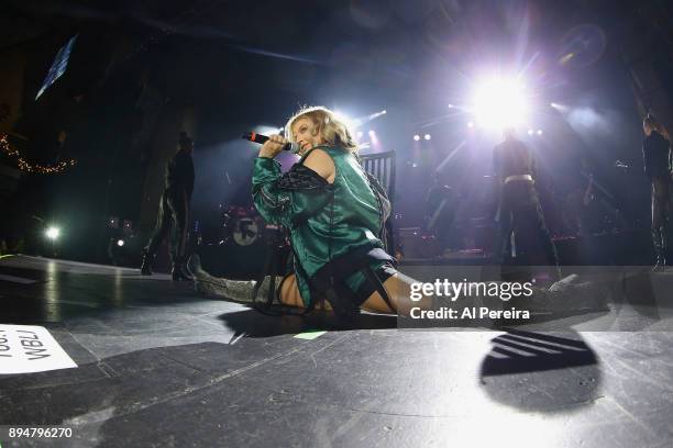 Fergie performs at the 2017 WBLI FaLaLaLaLaLaFest at The Paramount Theater on December 17, 2017 in Huntington, New York.