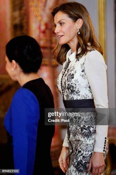 Queen Letizia of Spain receives President of Ecuador wife Rocio Gonzalez Navas at the Royal Palace on December 18, 2017 in Madrid, Spain.