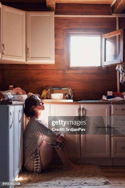 lonely housewife - bored wife stock pictures, royalty-free photos & images