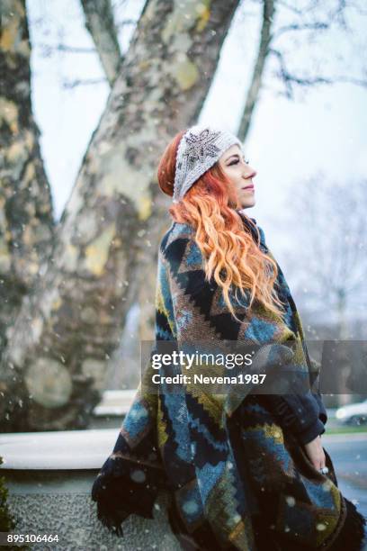 redhead woman in winter public park - 1987 25-35 stock pictures, royalty-free photos & images