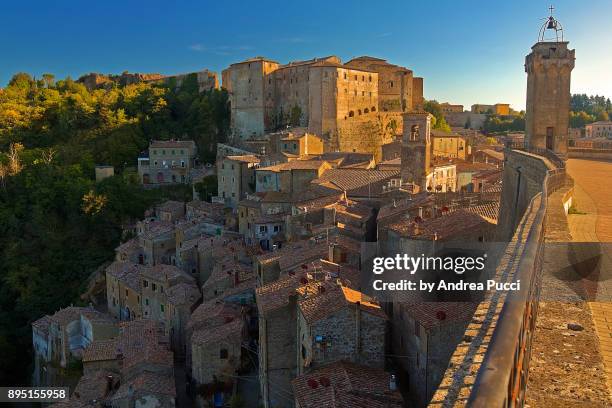 sorano, tuscany, italy - grosseto province stock pictures, royalty-free photos & images