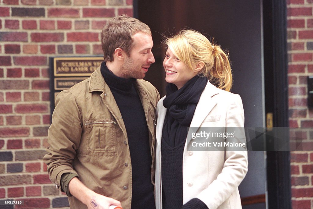 An Elated Gwyneth Paltrow and Chris Martin Leave the OB/GYN Office In Manhattan On December 1, 2003