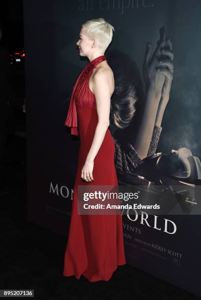 Actress Michelle Williams arrives at the premiere of Sony Pictures Entertainment's "All The Money In The World" at the Samuel Goldwyn Theater on...