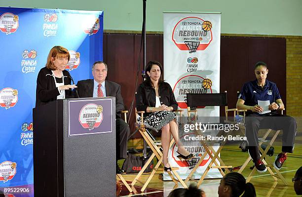 Margaret Stender, President and CEO of the Chicago Sky addresses the crowd while Richard M. Daley, Mayor, City of Chicago, Donna Orender, President,...