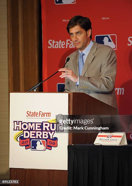 Mike Greenberg of ESPN announces the participants of the 2009 State Farm Home Run Derby at the press conference on July 13, 2009 in St Louis,...
