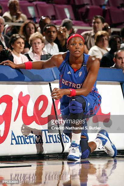 Cheryl Ford of the Detroit Shock looks on as she prepares to enter the game during the New York Liberty at Madison Square Garden on July 2, 2009 in...