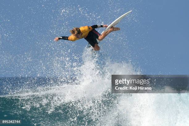 John John Florence competes in the 2017 Billabong Pipe Masters on December 18, 2017 in Pupukea, Hawaii.