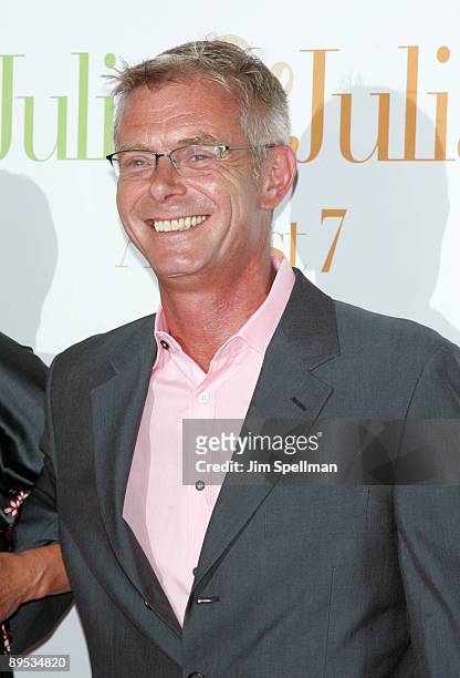 Director Stephen Daldry attends the "Julie & Julia" premiere at the Ziegfeld Theatre on July 30, 2009 in New York City.