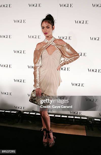 International Model Nicole Trunfio arrives for Vogue Australia's 50th Anniversary Party at Fox Studios on July 31, 2009 in Sydney, Australia.