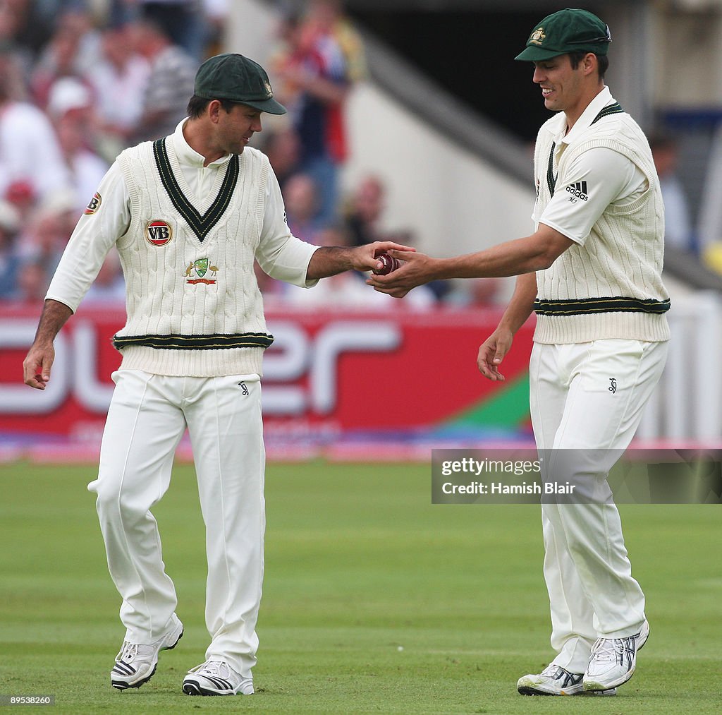 England v Australia - npower 3rd Ashes Test: Day Two