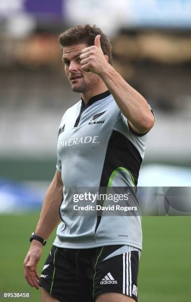 Richie McCaw, the All Black captain gives the thumbs up during the New Zealand All Blacks Captain's Run at the Absa Stadium on July 31, 2009 in...