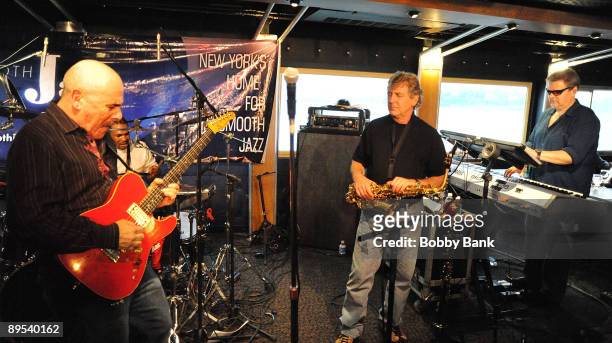 Spyro Gyra members Julio Fernandez, Bonny B, Jay Beckenstein,and Tom Schuman perform during the 2009 Smooth Cruises aboard the Spirit Of New York...
