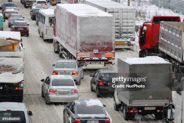 Kyiv streets stuck in a traffic jam caused by heavy snowfalls of the last two days, Kyiv, Ukraine, Dec. 19, 2017