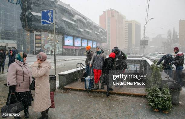 Heavy snowfall covers Kyiv, Ukraine, Dec. 19, 2017