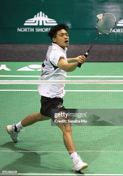 Yan Kit Chan of Hong Kong competes against Wing Ki Wong of Hong Kong in the men's single final during the 2009 New Zealand Badminton Open at North...