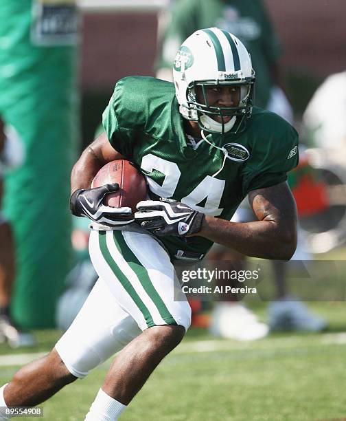Darrell Reeves 1,866 Revis Jets Photos & High Res Pictures - Getty Images