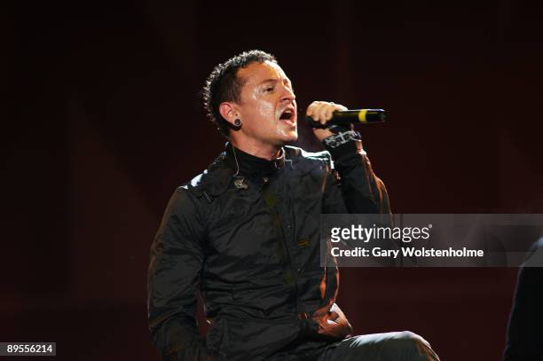 Chester Bennington of Dead by Sunrise and Linkin Park performs on stage on the first day of Sonisphere at Knebworth House on August 1, 2009 in...