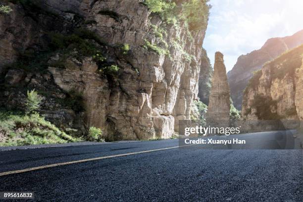 2,432 Mountain Road Cliff Stock Photos, High-Res Pictures, and Images ...