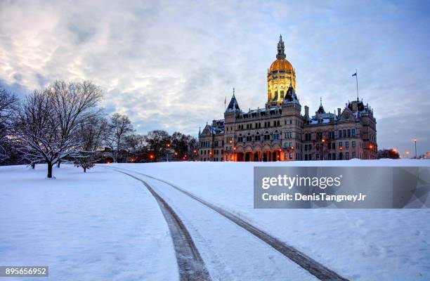 connecticut state capitol - hartford connecticut stock-fotos und bilder