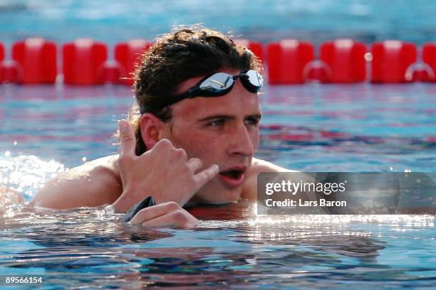 Ryan Lochte of the United States celebrates victory in the Men's 400m Individual Medley Final during the 13th FINA World Championships at the Stadio...