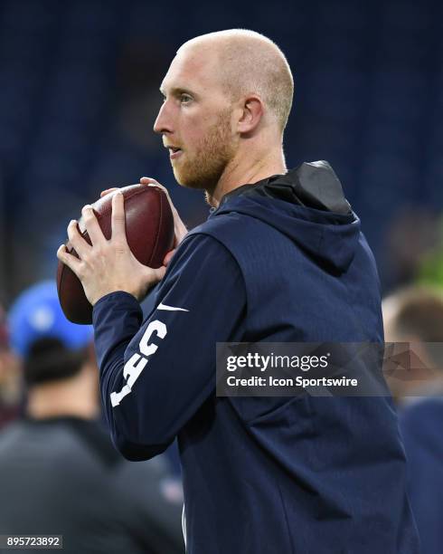 Chicago Bears quarterback Mike Glennon warms up prior to a game between the Chicago Bears and the Detroit Lions on December 16 at Ford Field in...