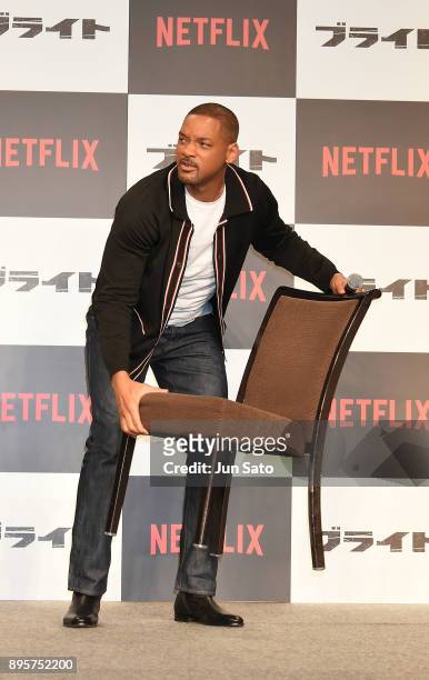 Will Smith attends the press conference for 'Bright' at the Ritz-Carlton on December 20, 2017 in Tokyo, Japan.
