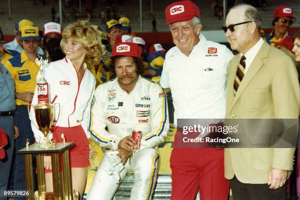 Dale Earnhardt ended a winless streak dating back to 1980 by capturing the Rebel 500, his first win in a Ford, owned by Bud Moore.