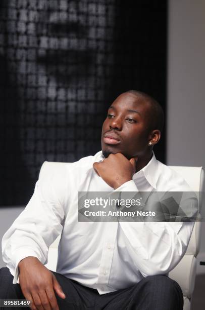 Casual portrait of Miami Dolphins Vontae Davis at Fontainebleau Hotel. Davis was the 25th pick of the 2009 NFL Draft. Miami Beach, FL 6/28/2009...