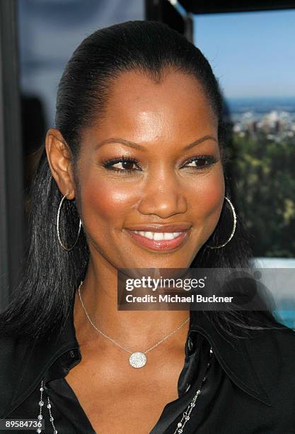 Michae Nilon 336 Michael Nilon Stock Photos, High-Res Pictures, and Images - Getty ...