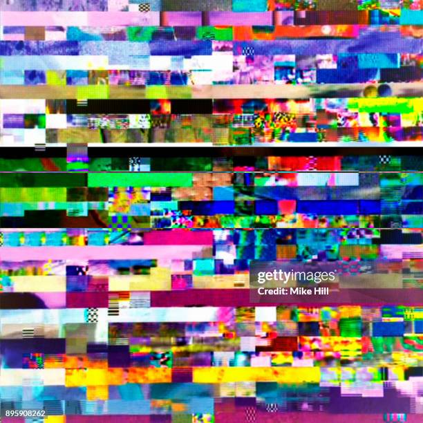 digital television interference pattern - parasitage photos et images de collection