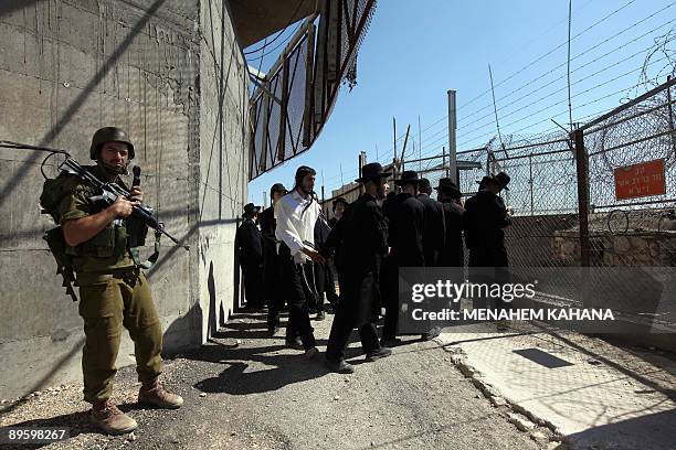 Rav Rashi Manara Israel Photos and Premium High Res Pictures - Getty Images