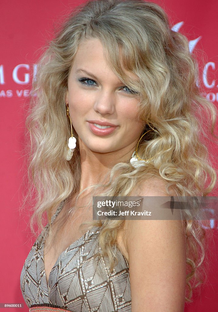 41st Annual Academy of Country Music Awards - Arrivals