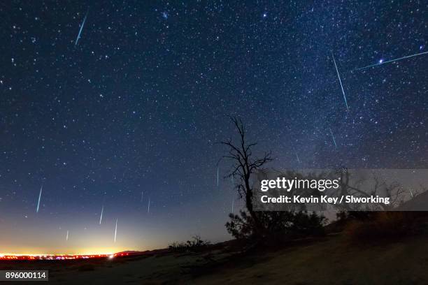 geminid meteor shower 2017. - geminid meteor shower 2017 stock pictures, royalty-free photos & images