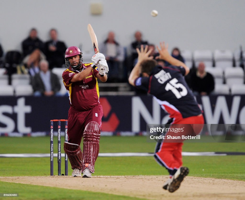 Northamptonshire v Lancashire - NatWest Pro40 Division Two