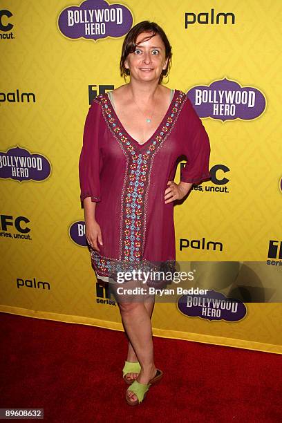 Actress Rachel Dratch arrives at the premiere of "Bollywood Hero" at the Rubin Museum of Art August 4, 2009 in New York City.