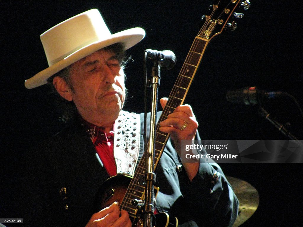 Bob Dylan, Willie Nelson & John Mellencamp In Concert - Round Rock, TX